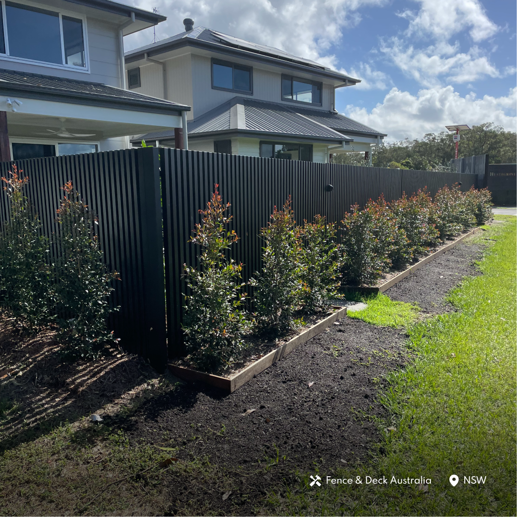 Aluminium Batten Fence Panel 2.2m Wide - Black