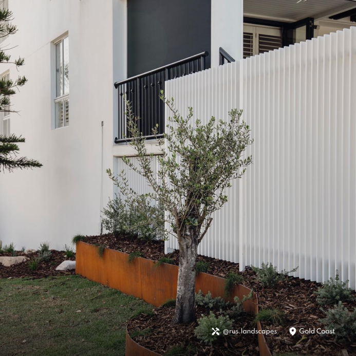 Aluminium Blade Fence Panel 2.2m Wide - Natural White