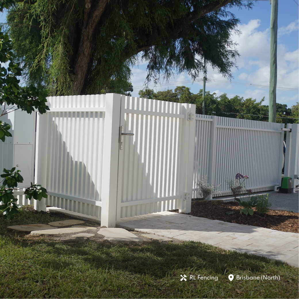Aluminium Batten Fence Panel 2.2m Wide - Natural White